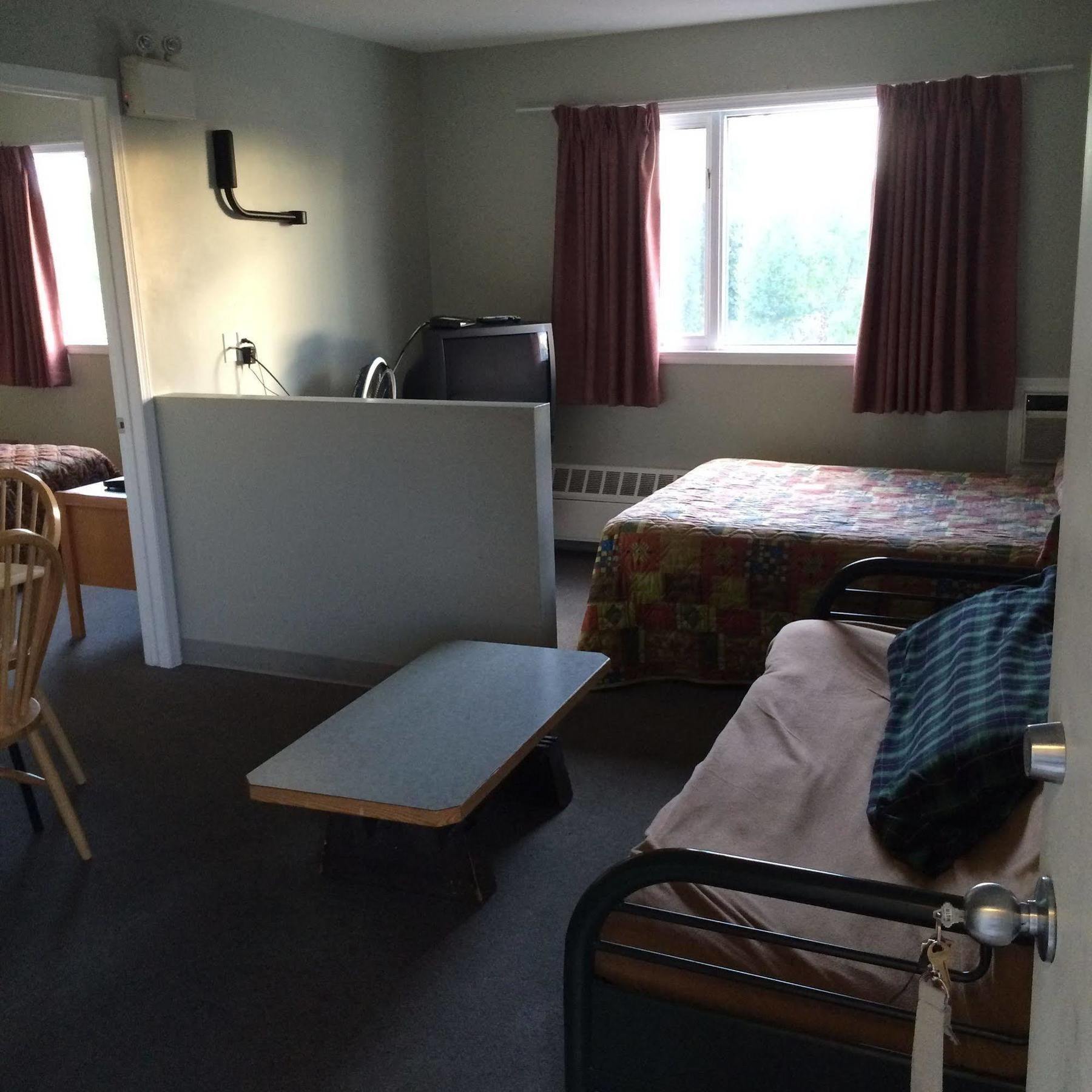 Raccoon Lodge Motel 실번 레이크 외부 사진